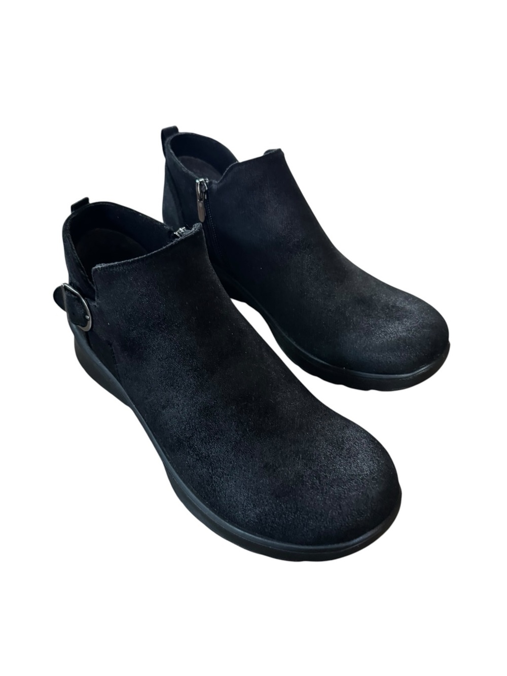 Women’s Bzees Size 9.5 Black Faux Suede Get Together Booties Machine Washable